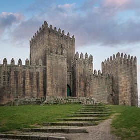 281x281_Guimaraes