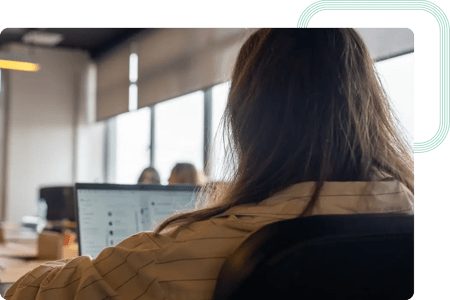 Business Analyst a analisar requisitos do projeto