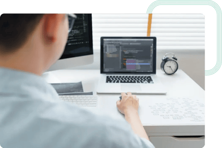 Programador de Java corrige erros identificados pela equipa de testes