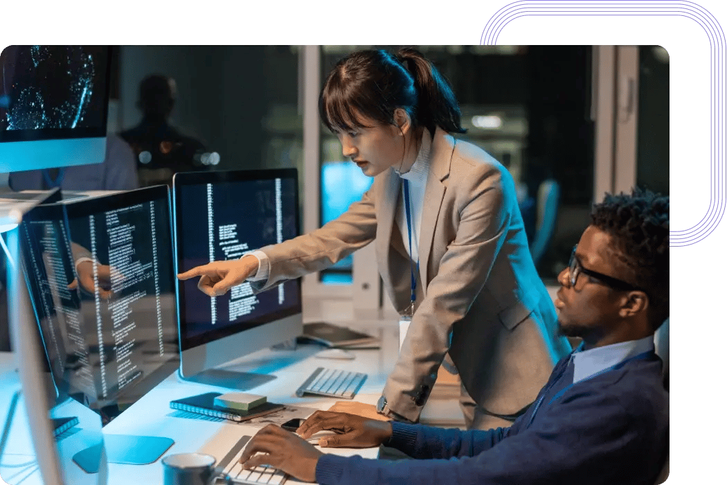 Engenheiros de IA a desenvolverem uma solução de automatização inteligente para apoiar a atividade de um cliente